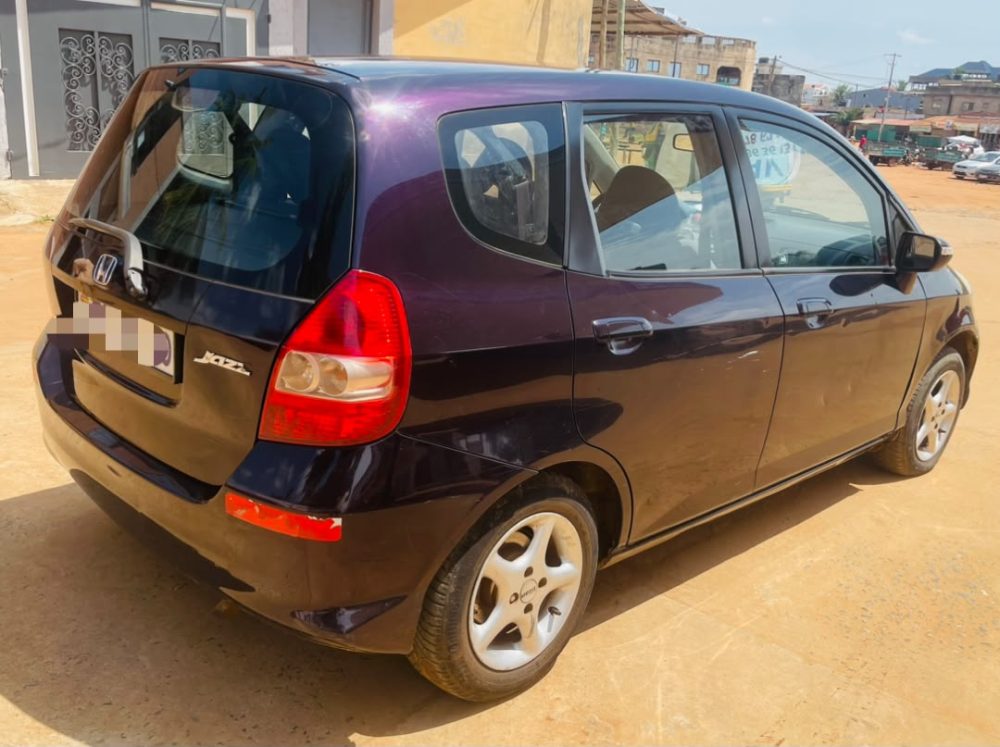 Honda Jazz Série BO Année 2005 Essence 4 cylindres Clime d'origine Papiers OK